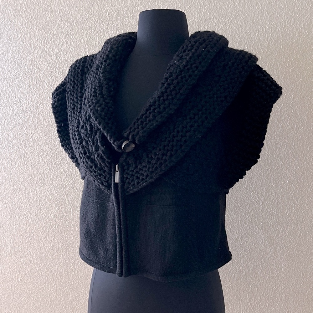 Authentic Givenchy Paris Knit Zip-up Shawl